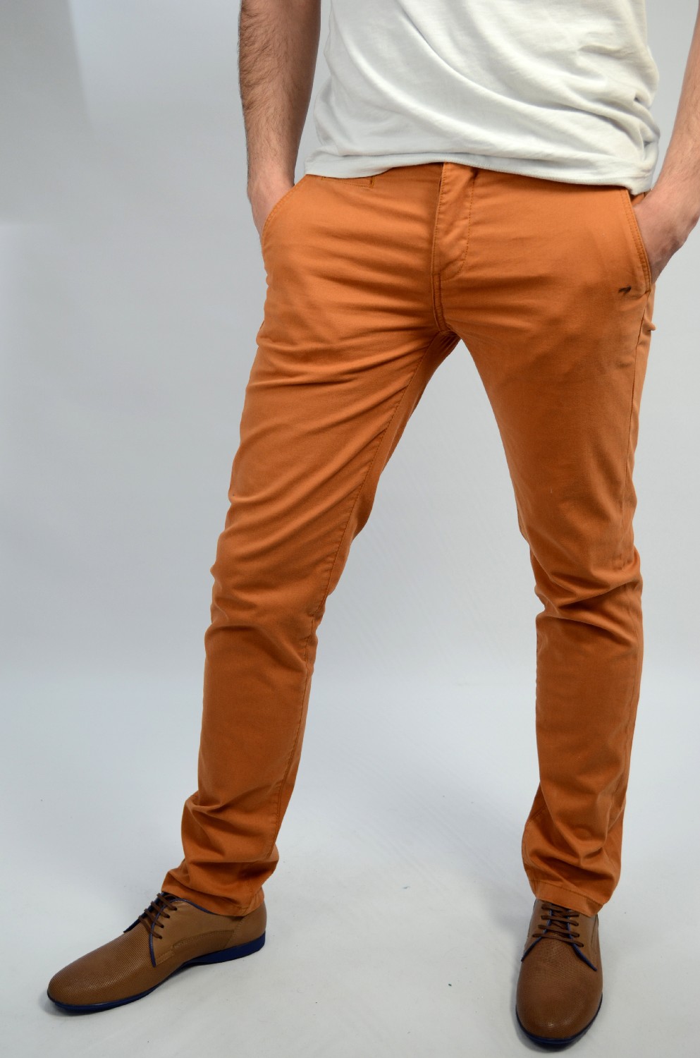 PANTALON WRANGLER SLIM CHINO BURNT ORANGE