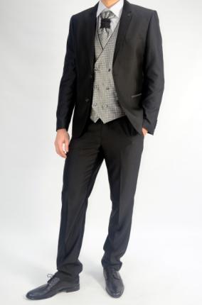 TRAJE UMBERTO BOSSI MOD.57792 SE.211 C.02NEGRO - Ver los detalles del producto